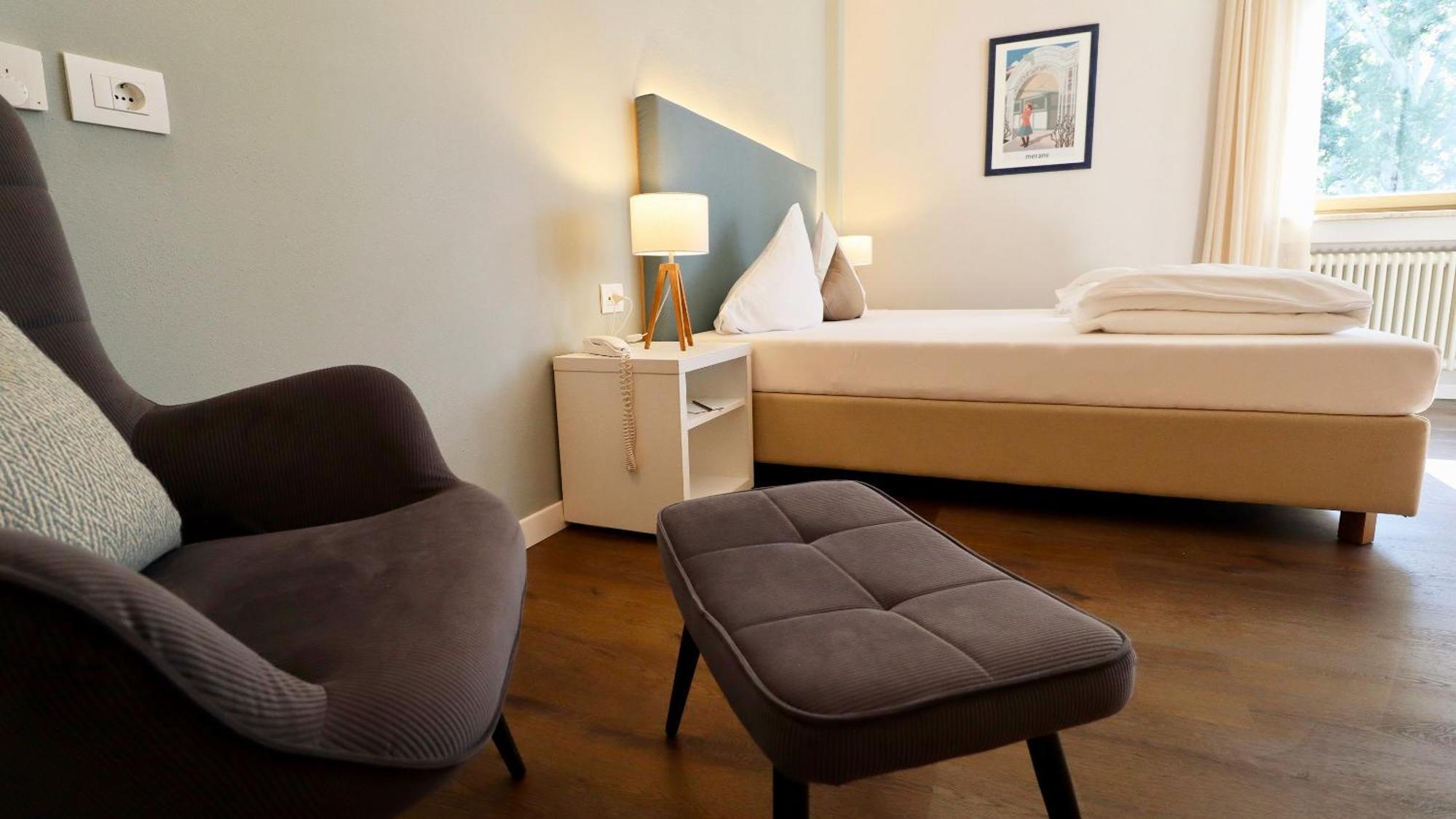 Flora Hotel & Suites Merano Esterno foto