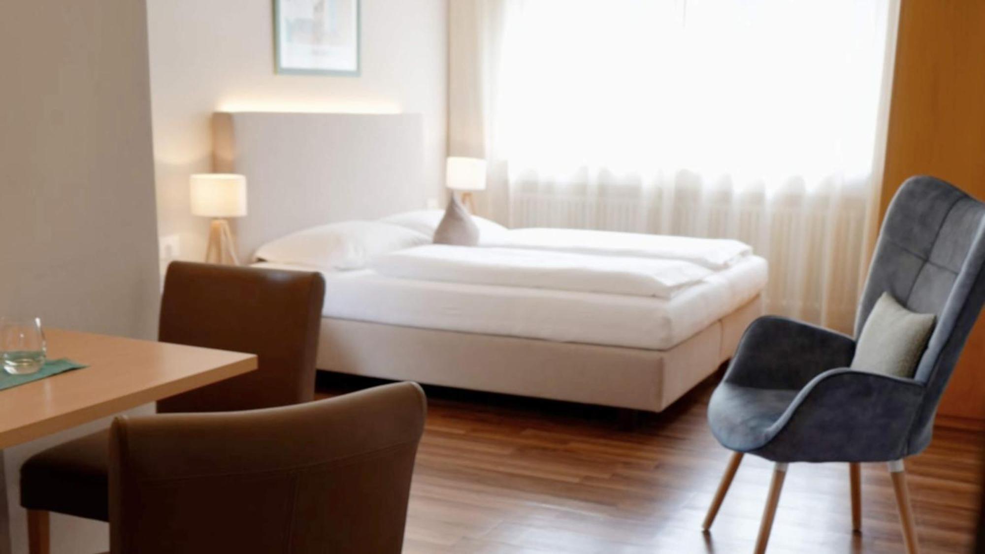 Flora Hotel & Suites Merano Esterno foto