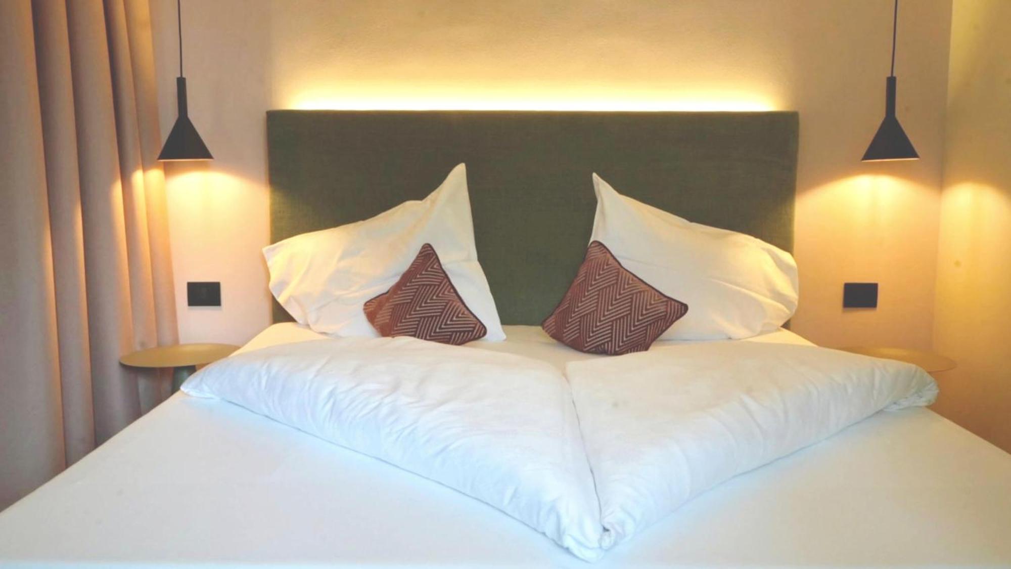 Flora Hotel & Suites Merano Esterno foto