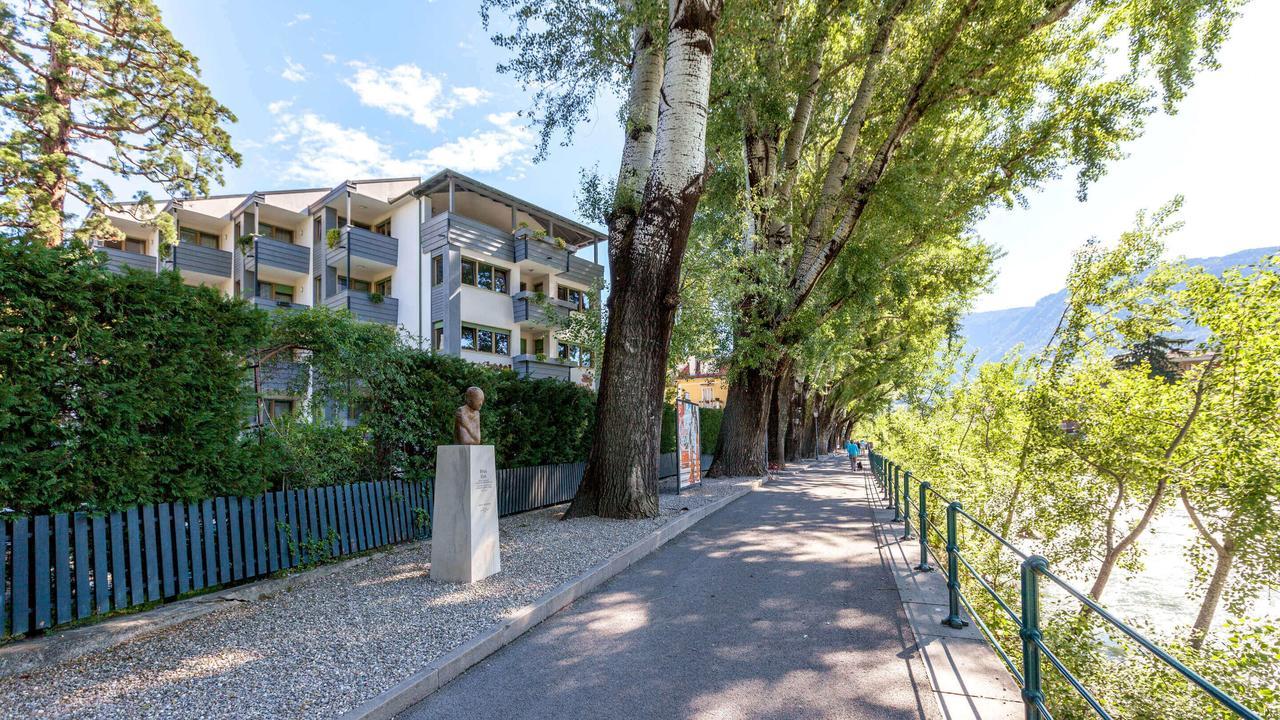 Flora Hotel & Suites Merano Esterno foto