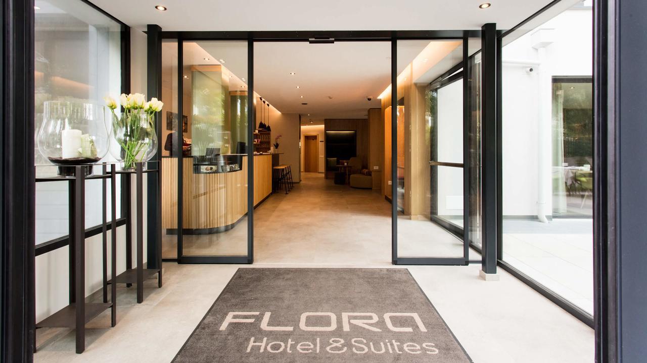 Flora Hotel & Suites Merano Esterno foto